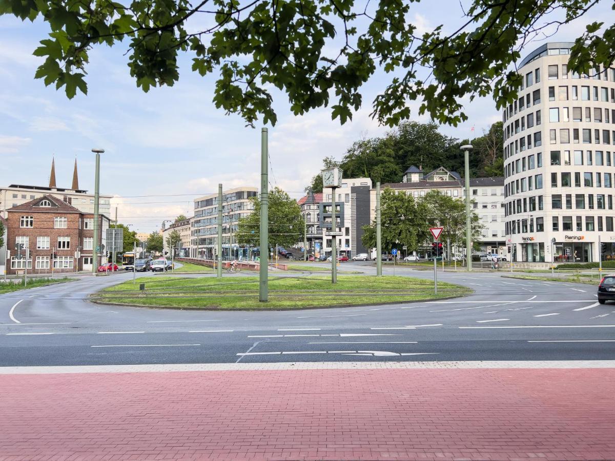 Home By Doni I Apartment An Der Kunsthalle I Parkplatz & Balkon Билефелд Екстериор снимка