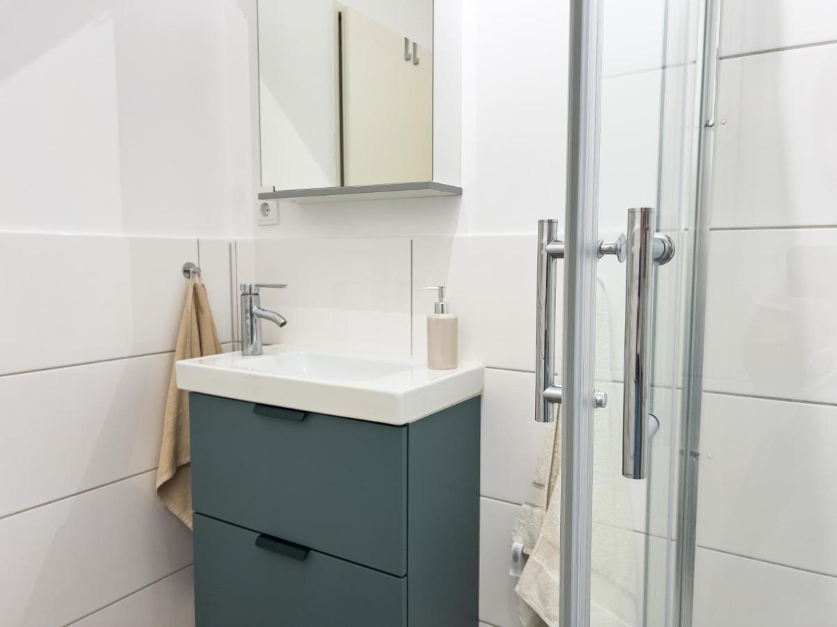 Home By Doni I Apartment An Der Kunsthalle I Parkplatz & Balkon Билефелд Екстериор снимка