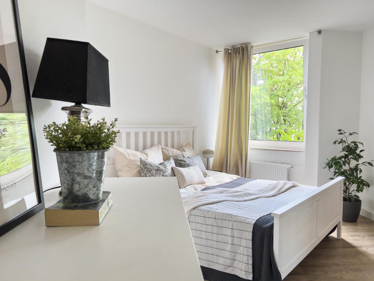 Home By Doni I Apartment An Der Kunsthalle I Parkplatz & Balkon Билефелд Екстериор снимка